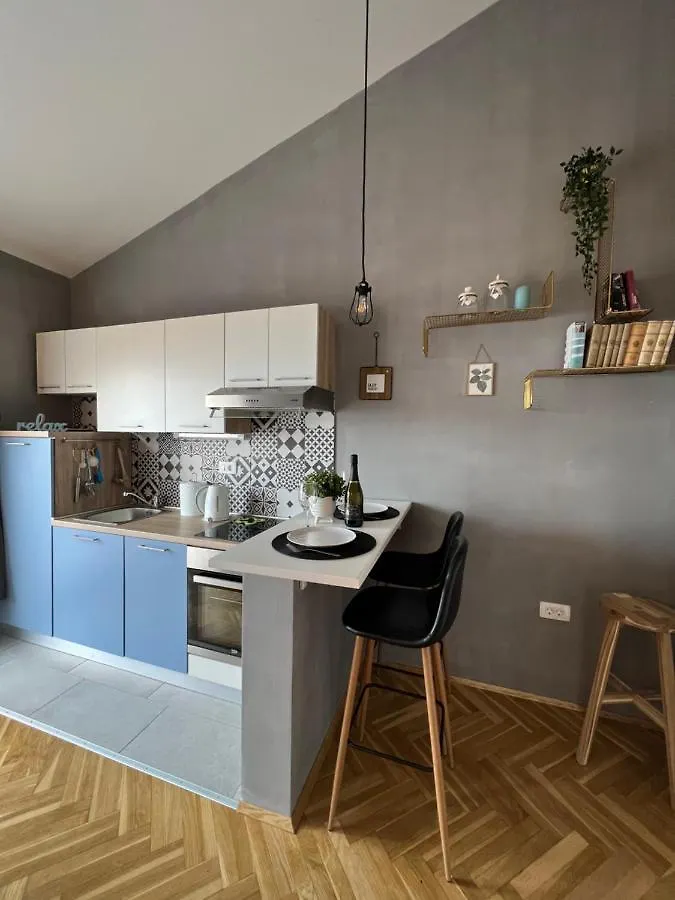 Apartman Maroon 로브란 0*,  크로아티아