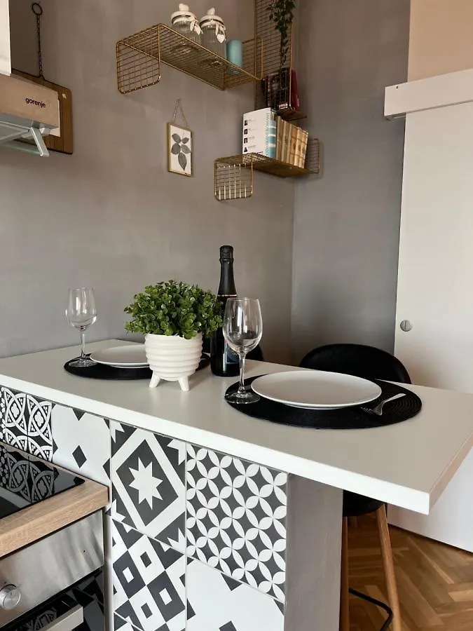Apartamento Apartman Maroon Lovran