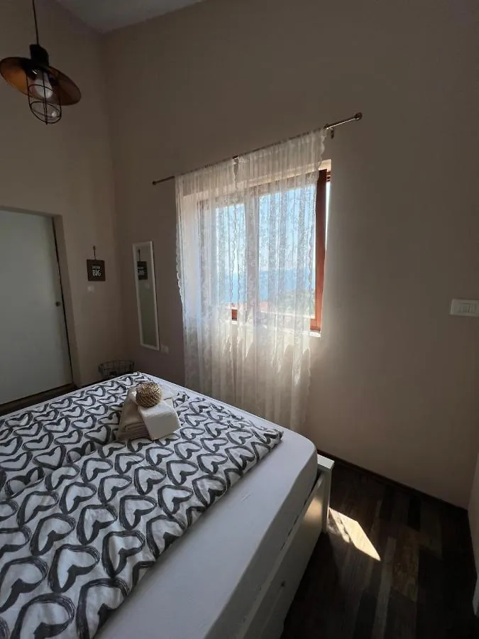 Apartman Maroon Lovran Apartamento